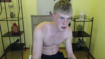 Isaac_Ford  17-07-2021 video spray milk